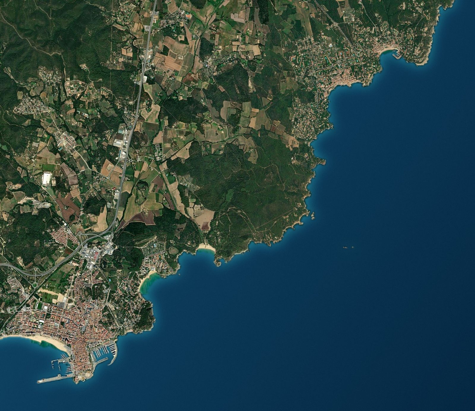 Vista satélite de la costa entre Palamós y Llafranc